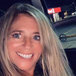 Meet your Posher, Suzanne